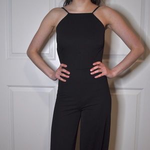 Open-Back Balck Flowy Jumpsuit